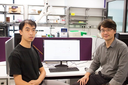 From left: Dr Liang Qiyu, research fellow at the Institute for Digital Molecular Analytics and Science at NTU, and Prof Miao Yansong.