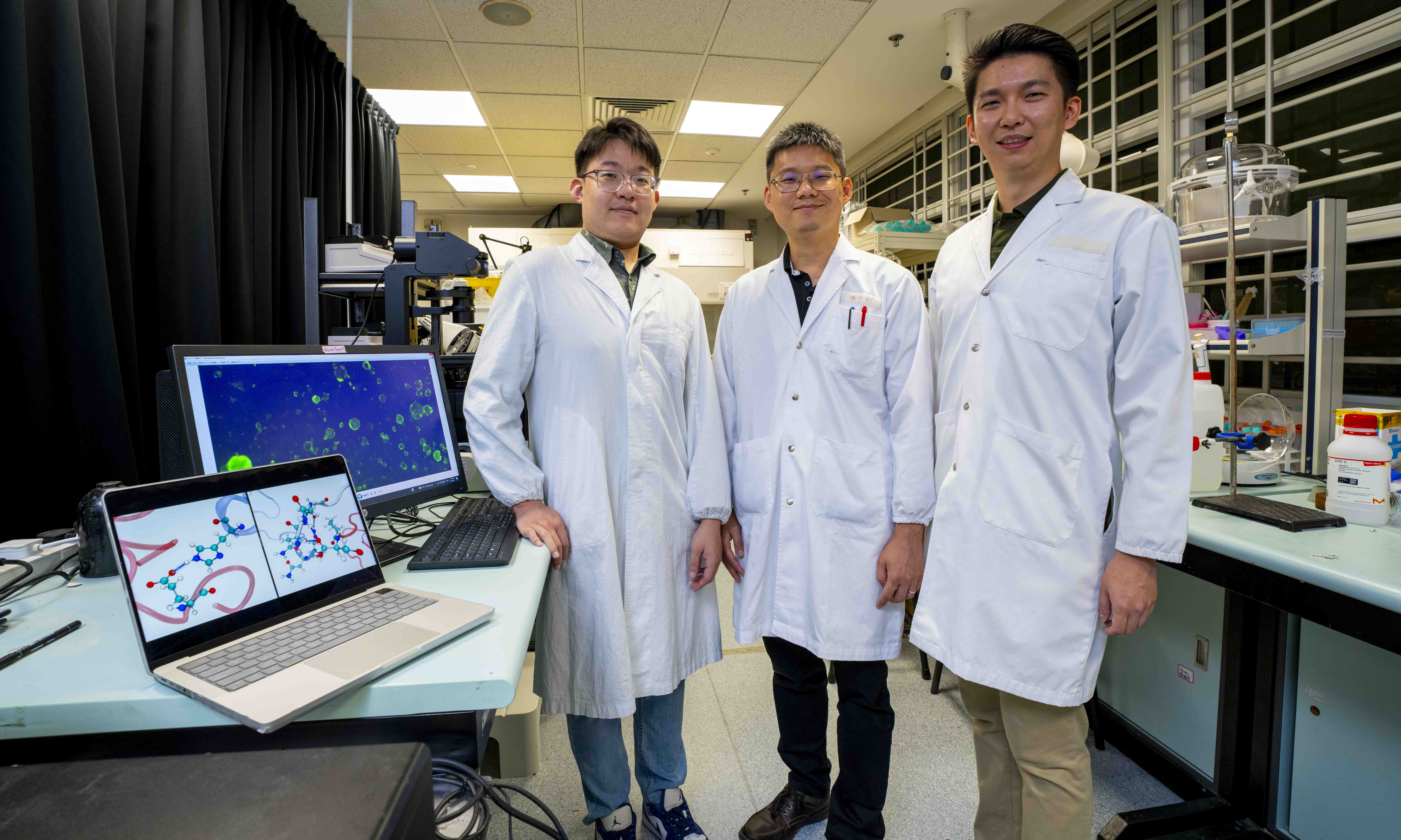 Dr Li Haopen, Assoc Prof Yu Jing and Dr Qian Xuliang