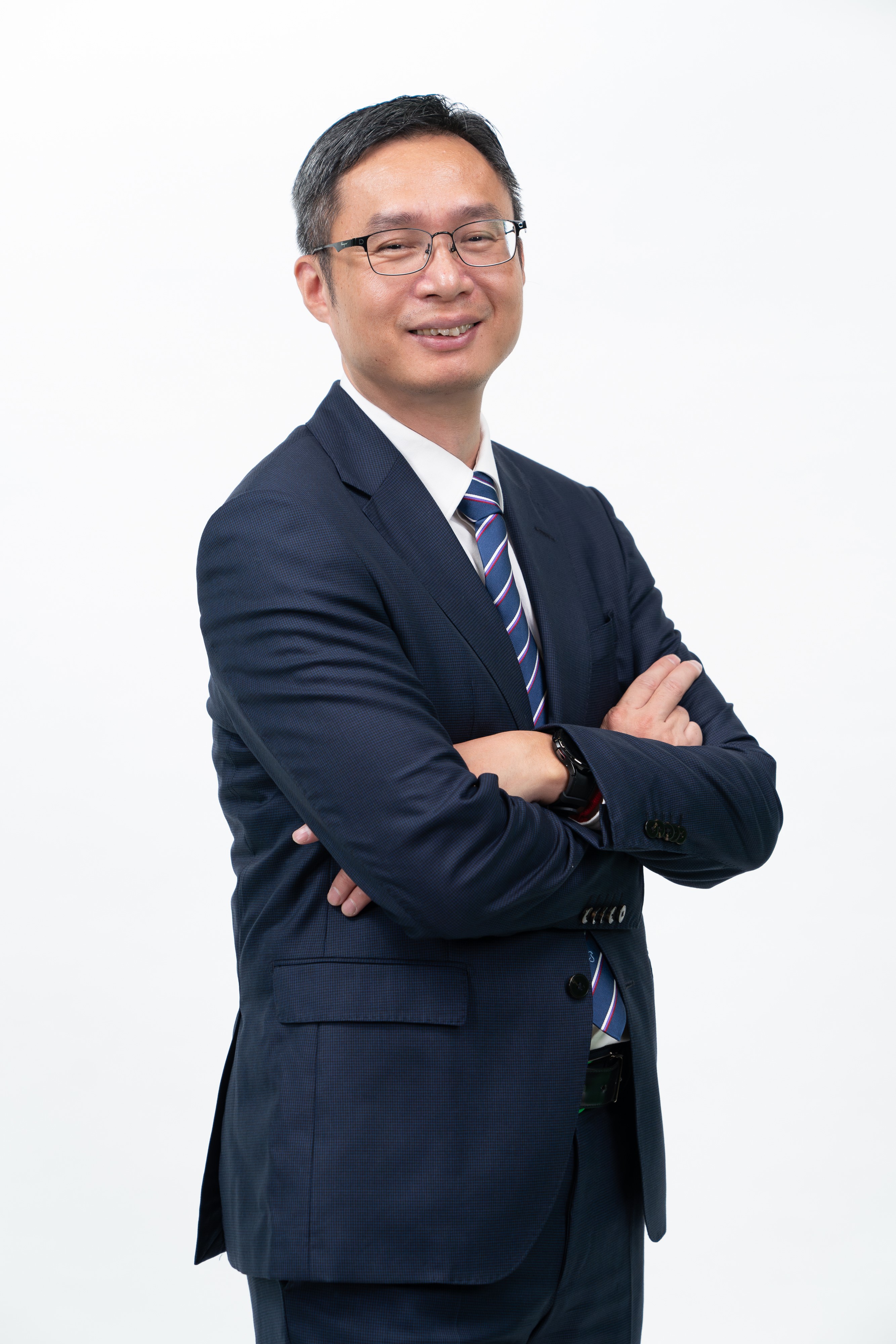 Portrait photo of Prof Chen Xiaodong