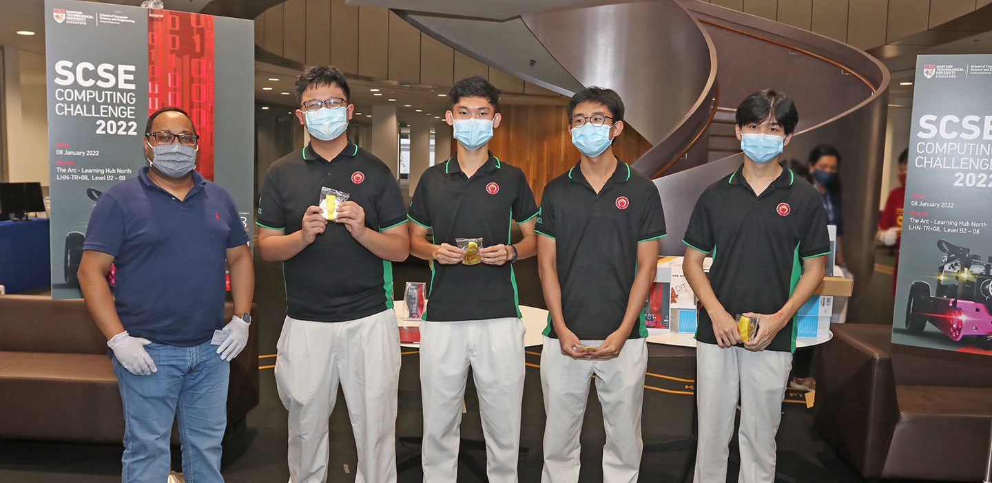 Photo of Prize Presentation - Finalists: Victoria Junior College, VeeJayC.