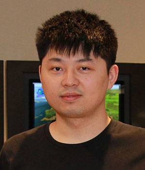Photo of NTU-SCSE PhD student, Hu Qinghao.