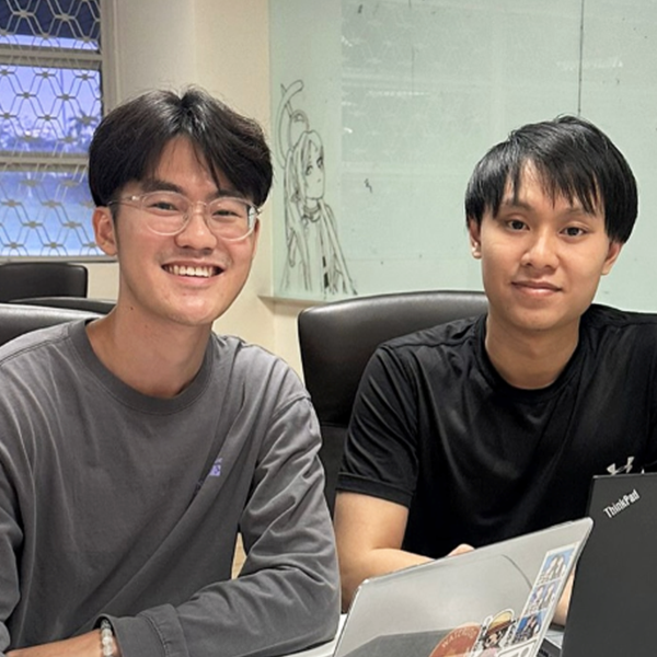 NTU CCDS Students Jason Ho with Ng Yong Jie at Catalyst@ilab mentorship programme