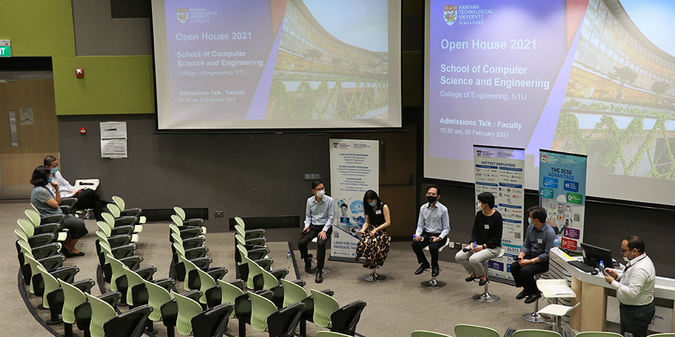 SCSE Faculty Live Chat session