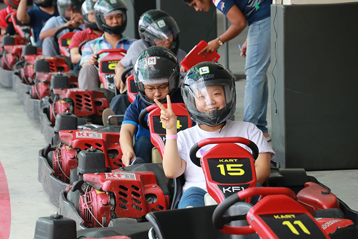 On 10 January 2019, SCSE staff gathered at the KF1 Arena Country Club for a fun karting challenge.