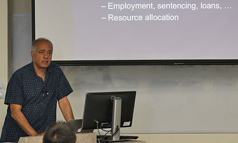 Visiting Prof H. V. Jagadish gave a thought provoking talk on “Responsible Data Science” on 1 February 2018 at NTU LT17. 