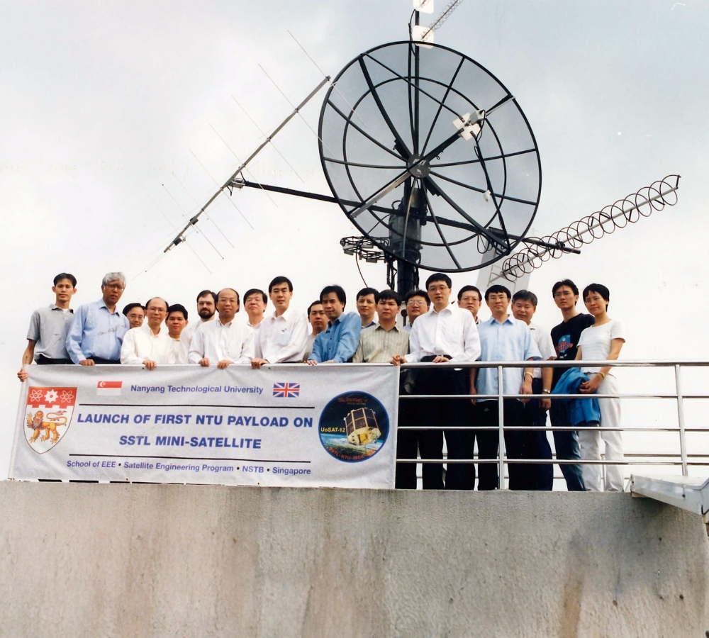 1999 - Merlion Payload