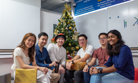 Group of six undergraduate students from School of EEE