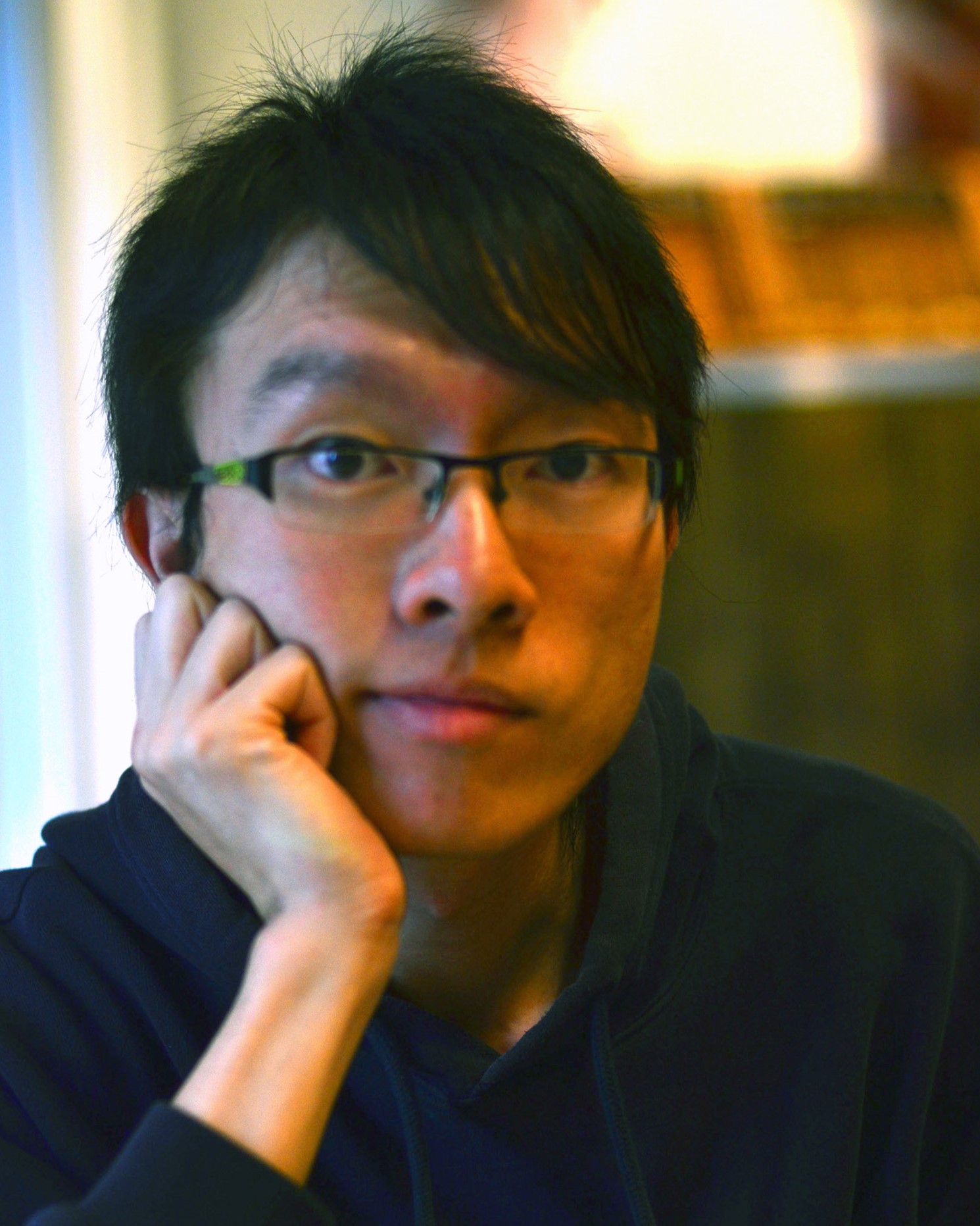 Junwen W