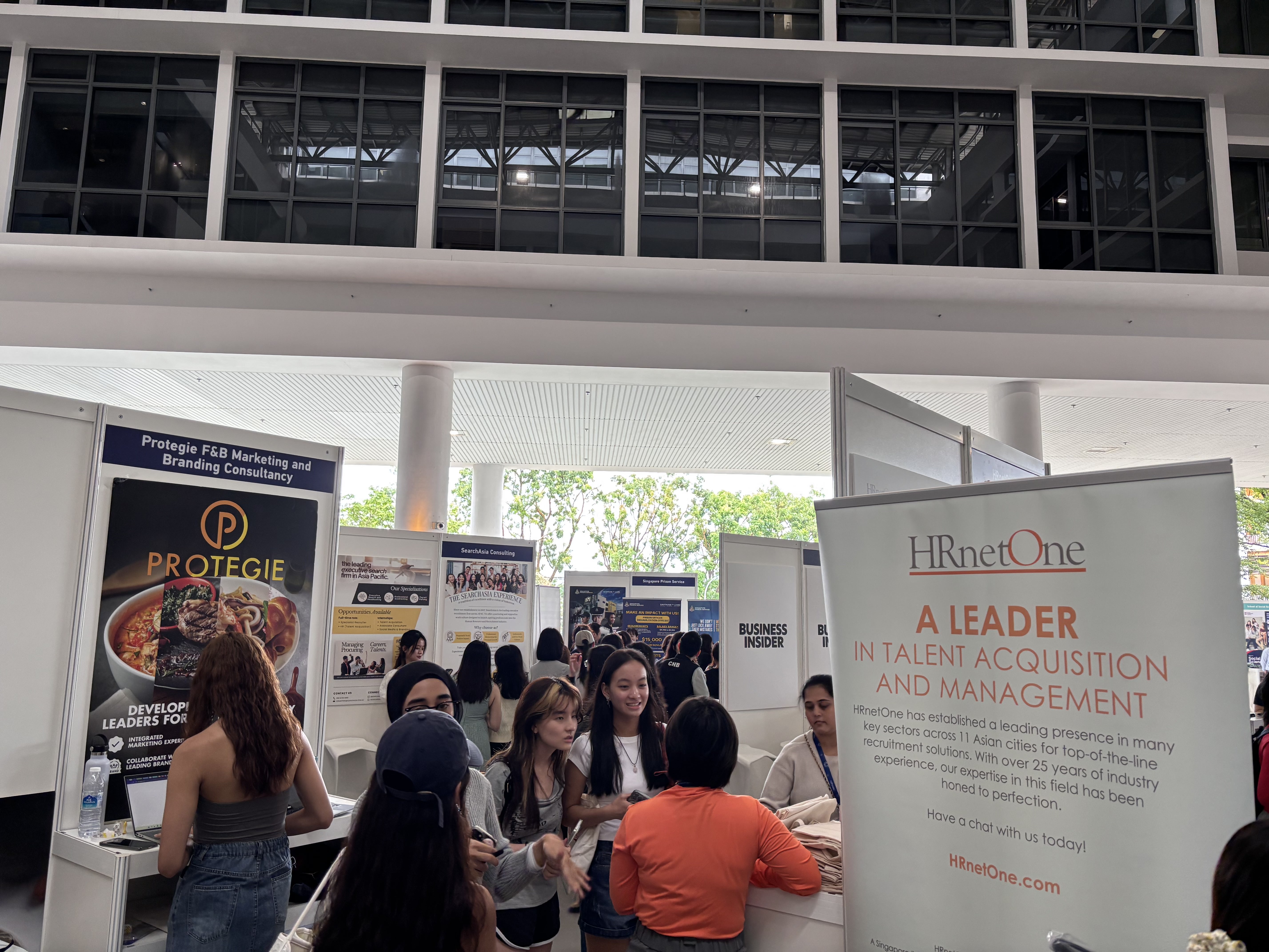 CareerFair25b