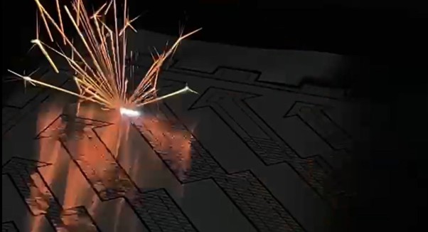 Fabrication of stainless steel with LAPIS