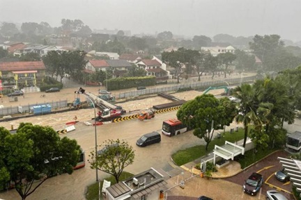 flooding, Singapore, rainy weather