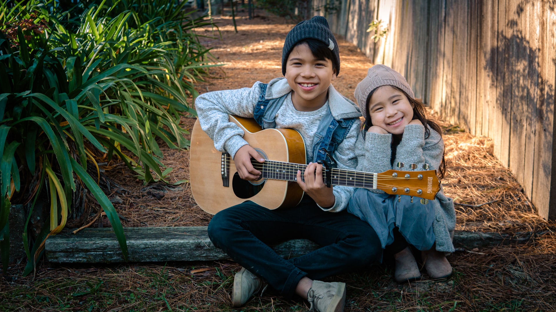 siblings, sibling rivalry, sibling relationships