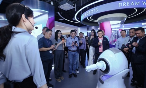 Participants visited UBTECH Robotics’ headquarters in Shenzhen during a previous run