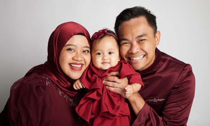 Aeroviation Faris with family