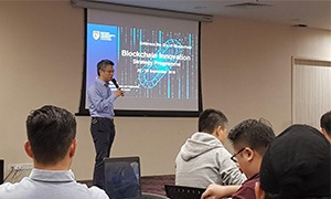 Speaker presents modern age of blockchain innovation and strategies