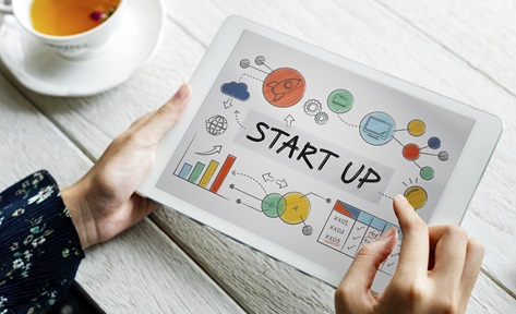 Scroll through iPad startup plan while having tea