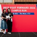 22 Prize-presentation to the top runners
