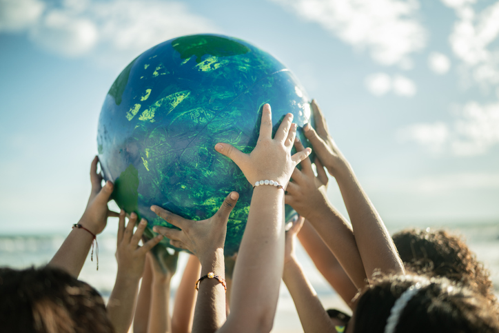Environment and Communicable-Disease Communication