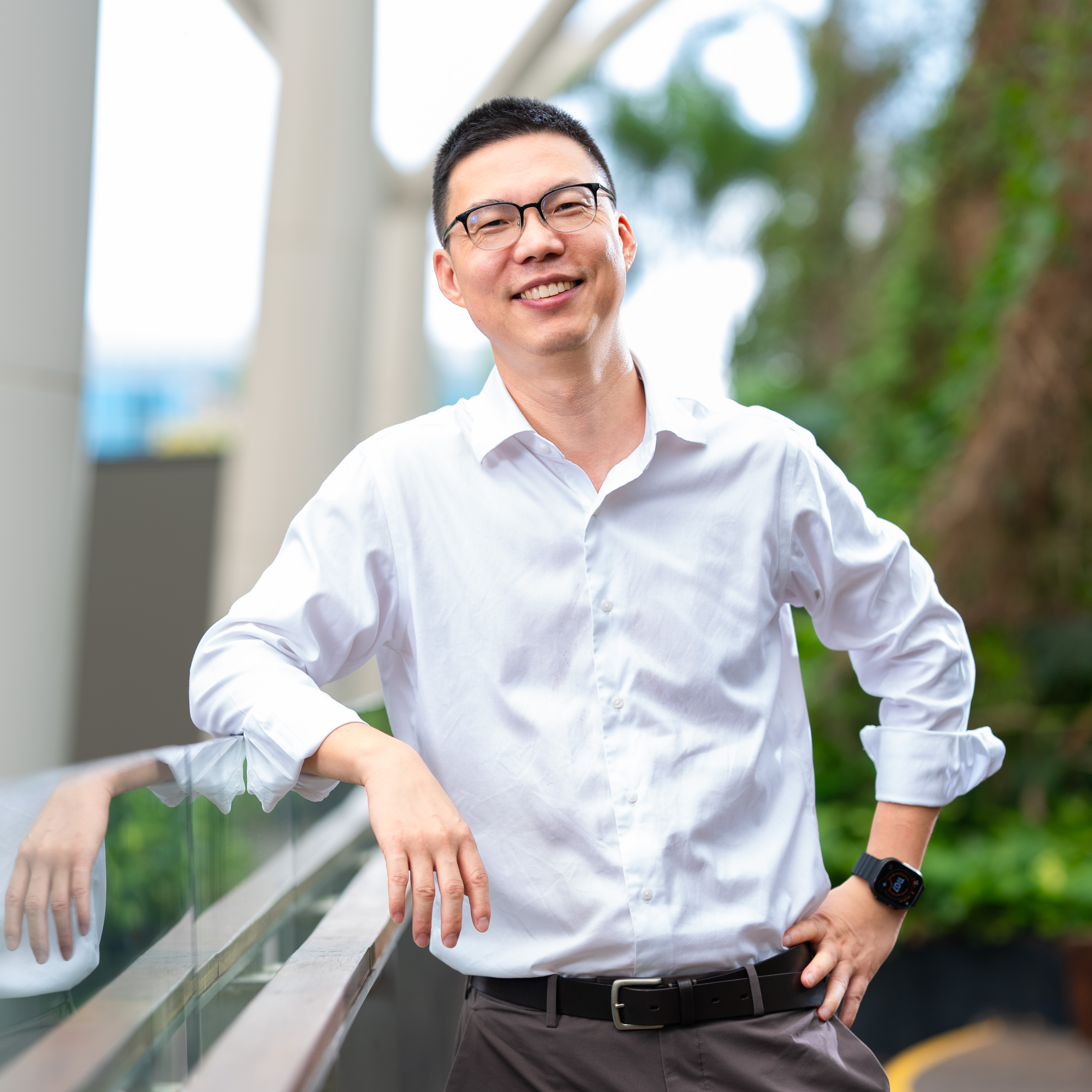 Prof Guoqiang HU