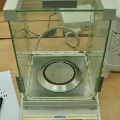 facts_micro-balance-scale