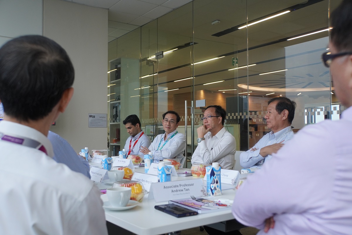 LKCMedicine hosts NHG Chairman 2022