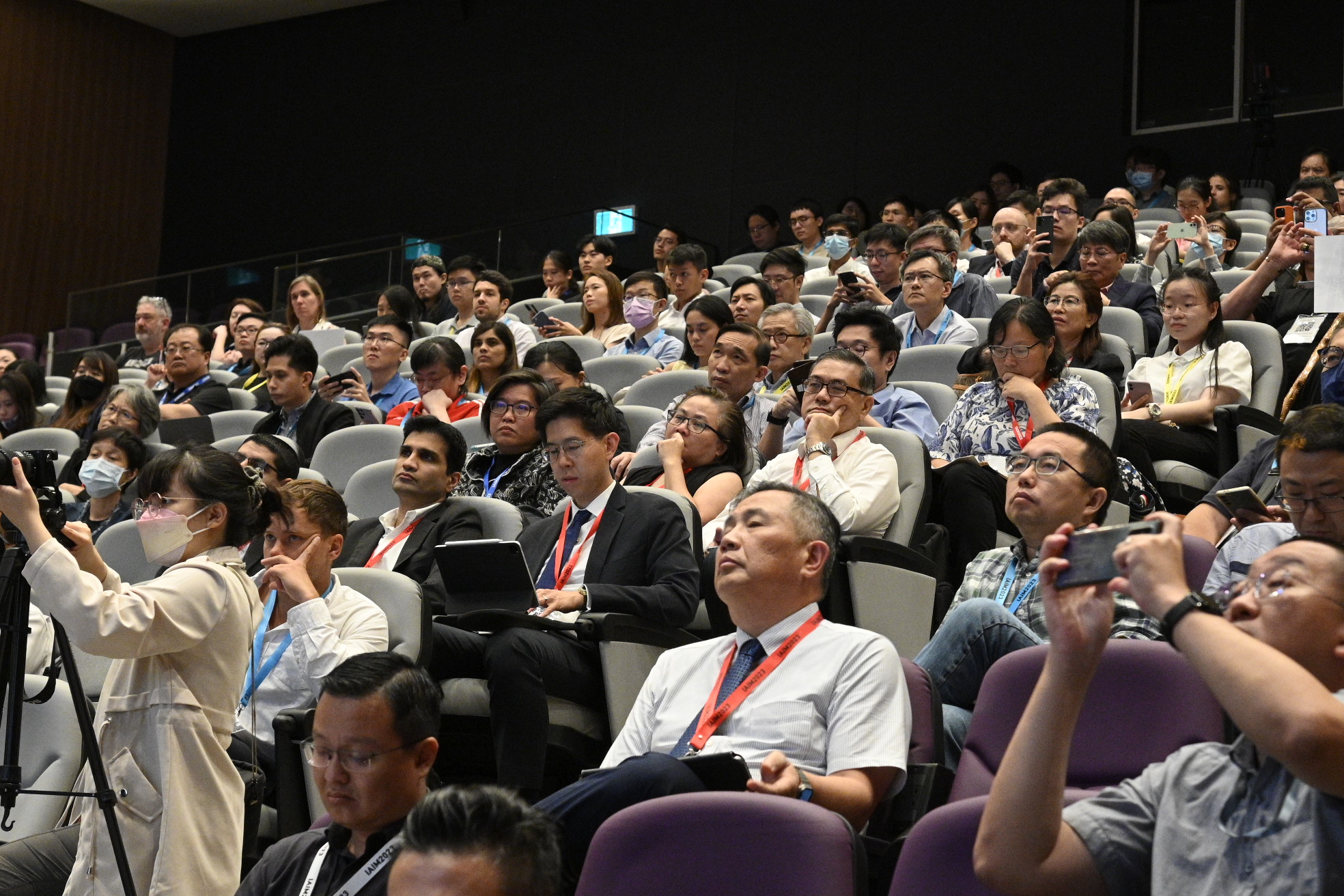 iAIM Day 2 Keynote Crowd