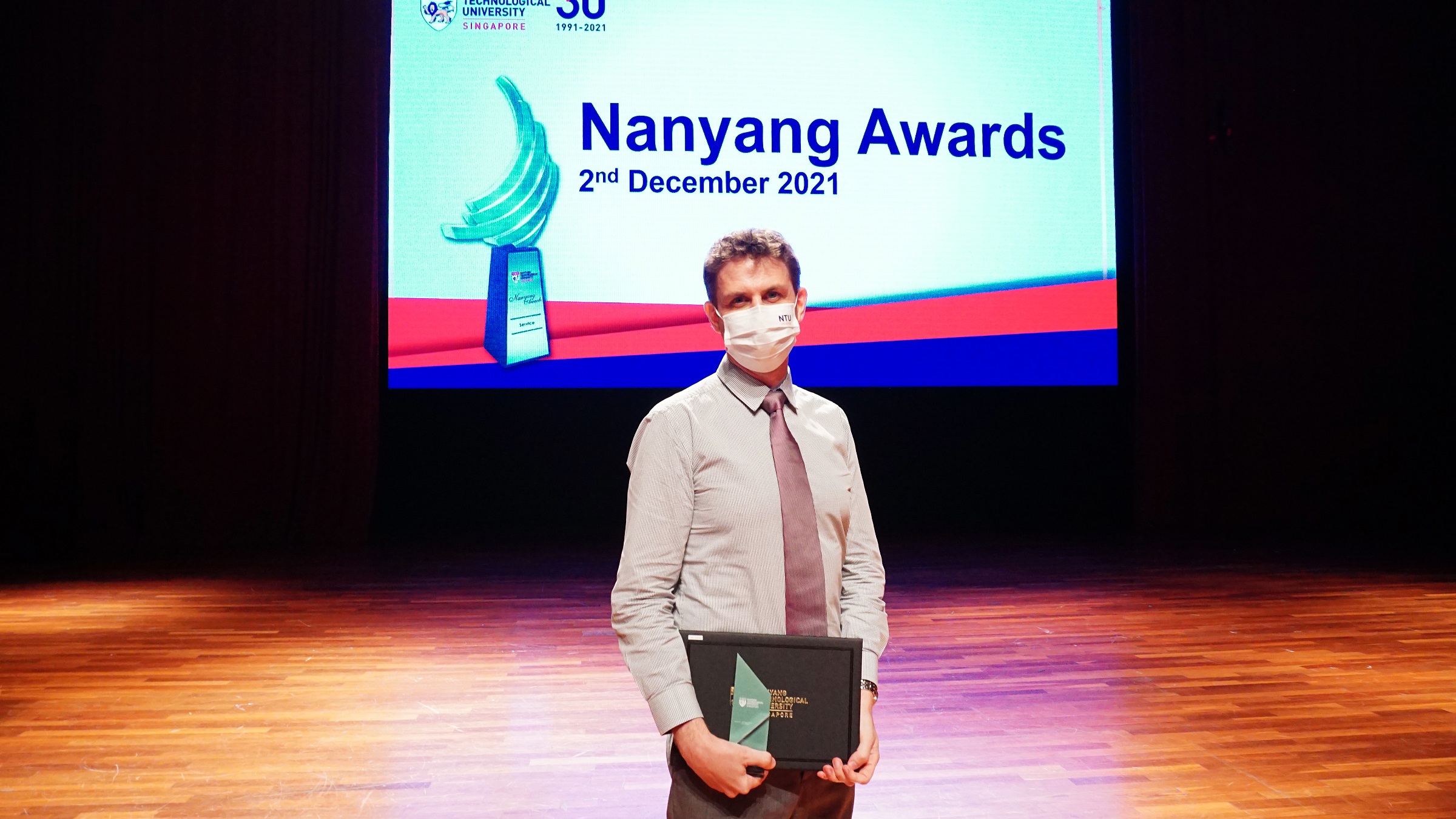 LKCMedicine's Outstanding achievements at Nanyang Awards 2021