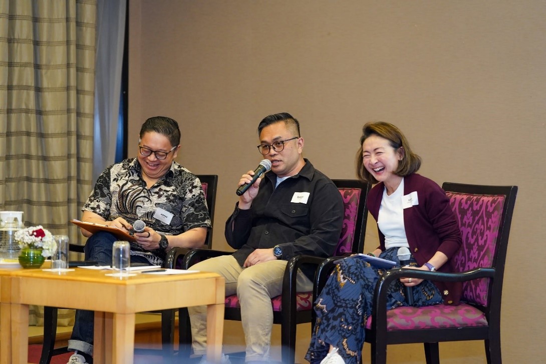 Mrs Aileen Goh sharing her insights at NTU NBS Alumni Jakarta event Mrs Aileen Goh sharing her insights on Indonesia’s economic landscape at the NBS Alumni Connect 2026 event in Jakarta.