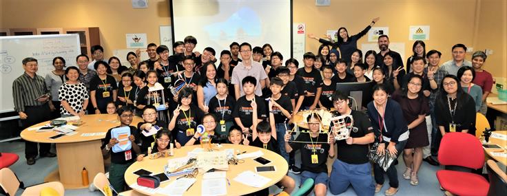 Group photo of all the Design Studio participants