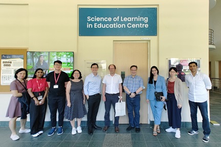  Prof Ulrich Trautwein visit NIE Photo