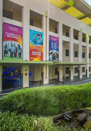 NIE Facade mobile
