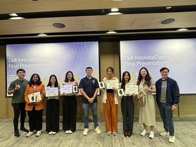 Students posing at prize ceremony